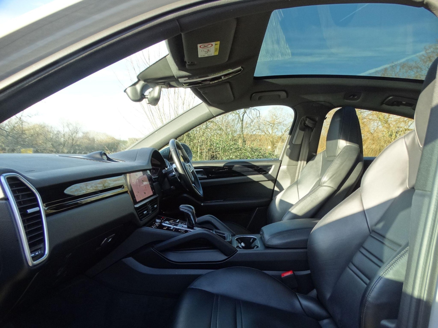 Used Porsche Cayenne 2021 for sale - 77190856: Photo 3