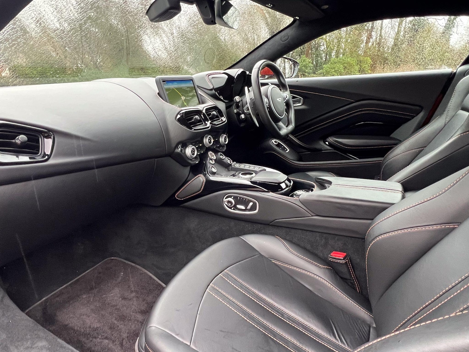 Used Aston Martin Vantage 2018 for sale - 77156735: Photo 12