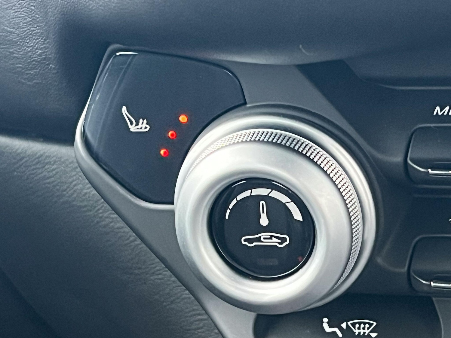 Used Aston Martin Vantage 2018 for sale - 77156735: Photo 30