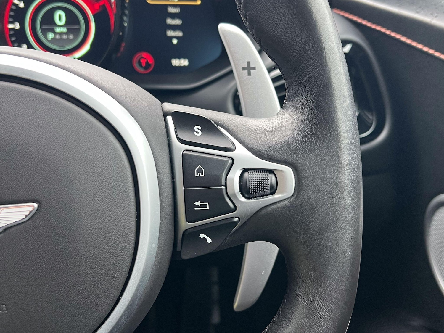 Used Aston Martin Vantage 2018 for sale - 77156735: Photo 36