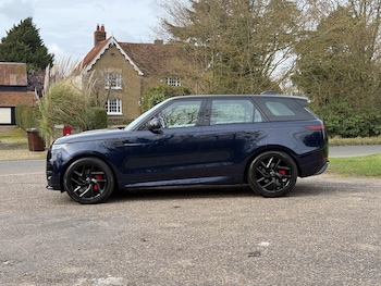Used Land Rover Range Rover Sport 2023 for sale - 77883164: Photo