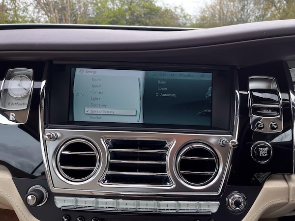 Used Rolls-Royce Silver Dawn 2016 for sale - 73798887: Photo 24