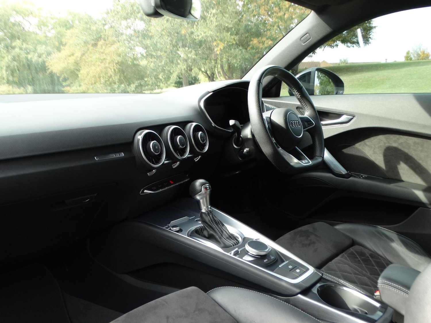Used Audi TT 2019 for sale - 76151901: Photo 15