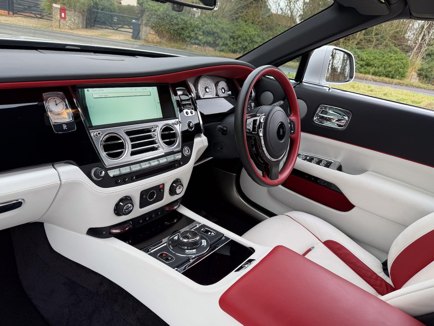 Used Rolls-Royce Silver Dawn 2017 for sale - 77358401: Photo 12