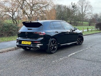 Used Volkswagen Golf 2024 for sale - 77029234: Photo