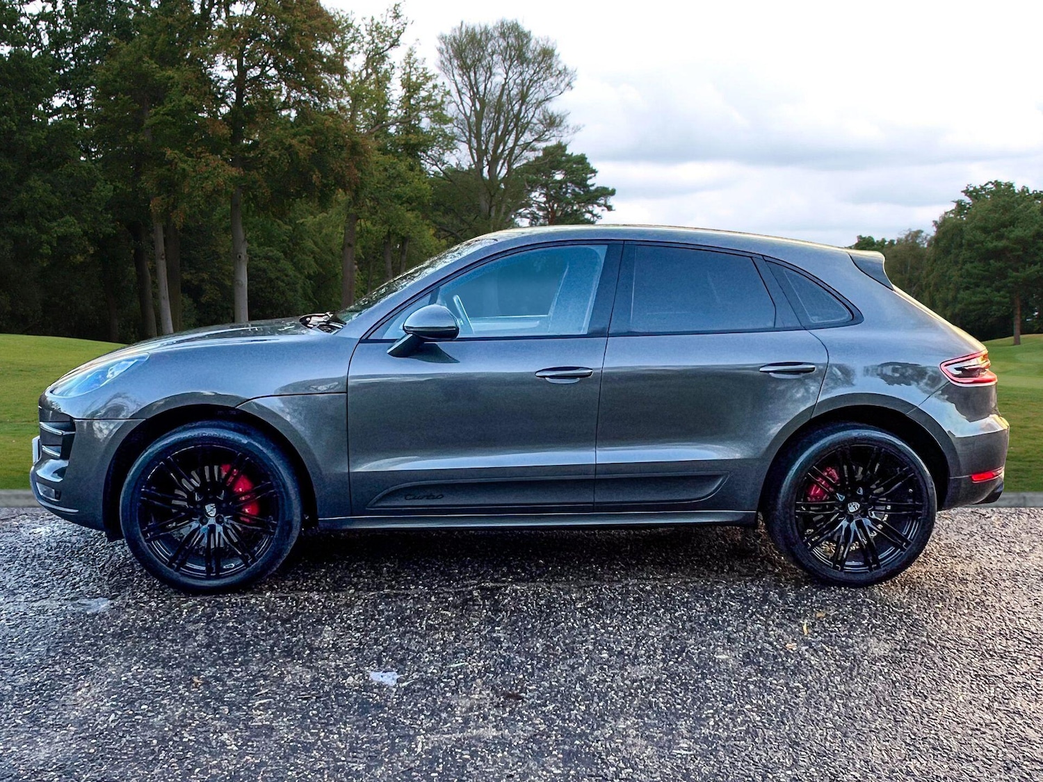 Used Porsche Macan 2017 for sale - 76823863: Photo 2