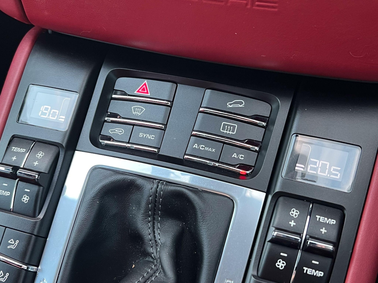 Used Porsche Macan 2017 for sale - 76823863: Photo 30