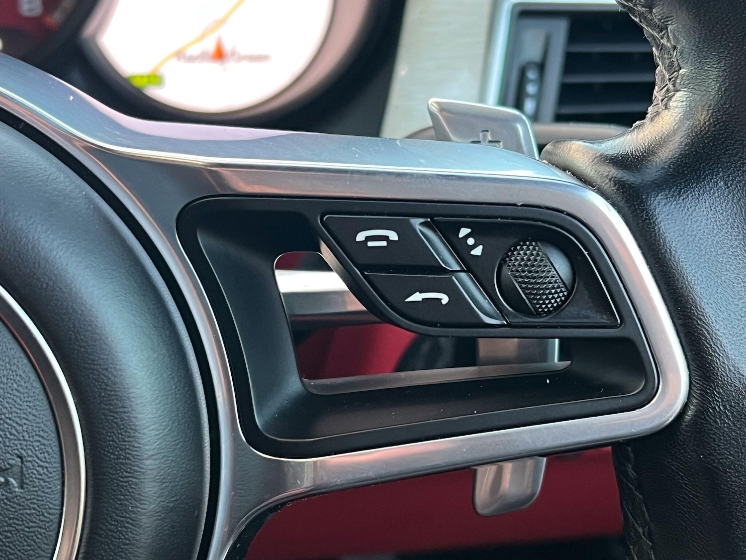 Used Porsche Macan 2017 for sale - 76823863: Photo 34