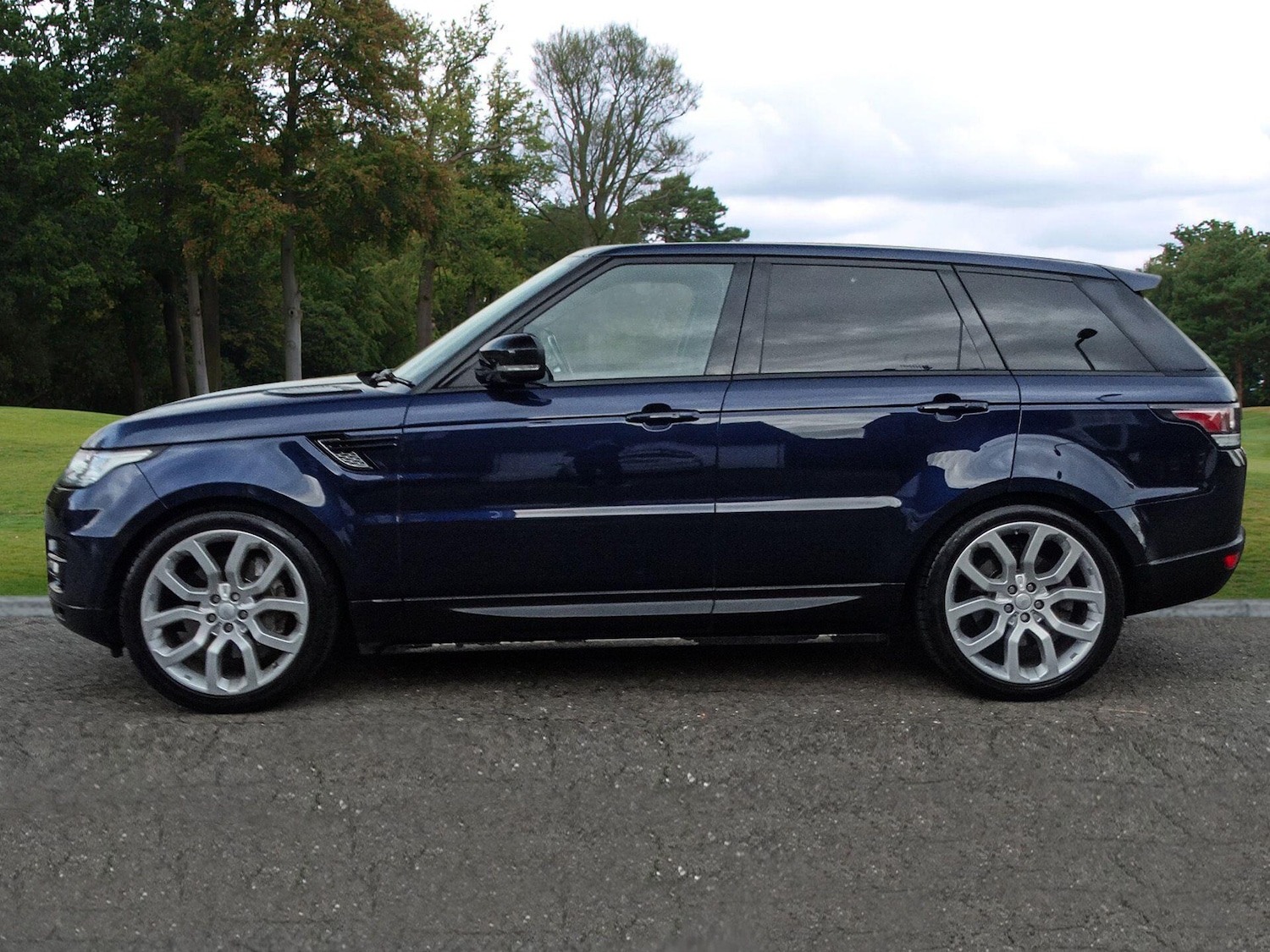 Used Land Rover Range Rover Sport 2016 for sale - 76499394: Photo 2