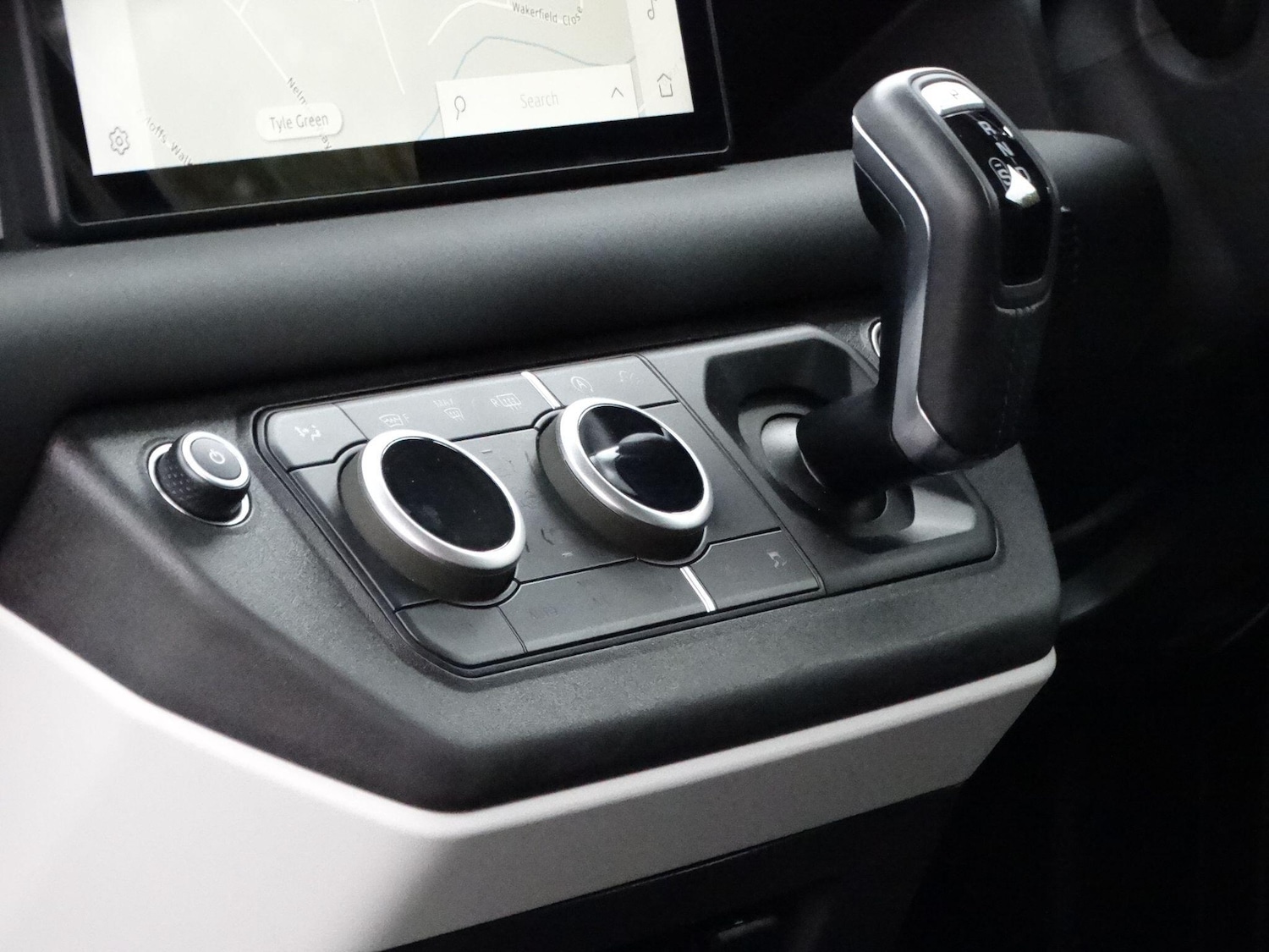 Used Land Rover Defender 90 2024 for sale - 76295050: Photo 18