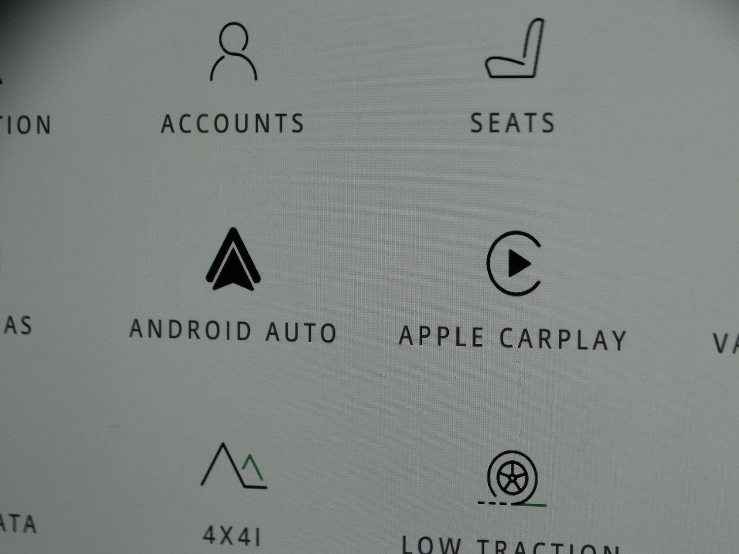 Used Land Rover Defender 90 2024 for sale - 76295050: Photo 28