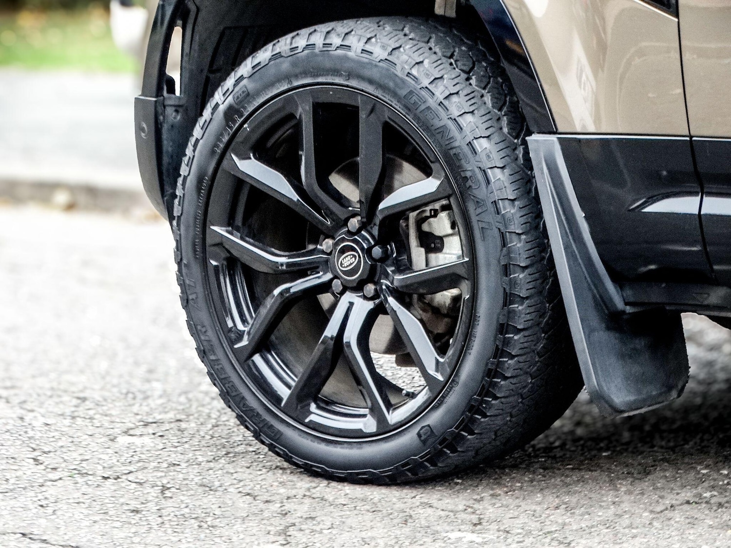 Used Land Rover Defender 90 2024 for sale - 76295050: Photo 5