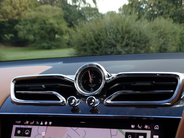 Used Bentley Bentayga 2021 for sale - 75657552: Photo 20