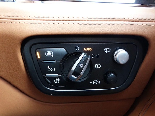 Used Bentley Bentayga 2021 for sale - 75657552: Photo 39