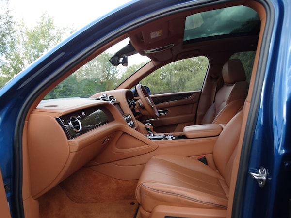 Used Bentley Bentayga 2021 for sale - 75657552: Photo 3