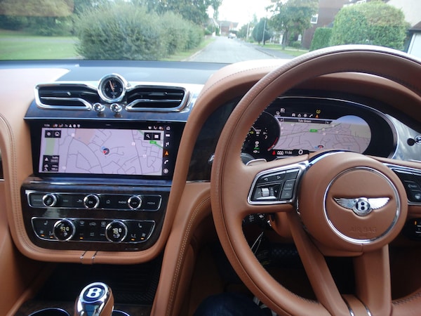 Used Bentley Bentayga 2021 for sale - 75657552: Photo 8