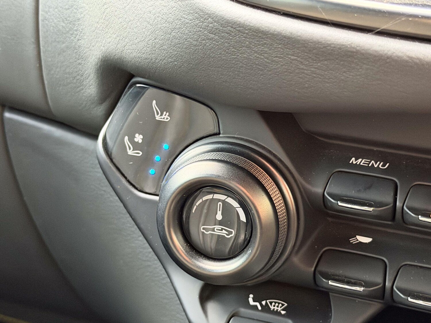 Used Aston Martin Vantage 2019 for sale - 77479323: Photo 30