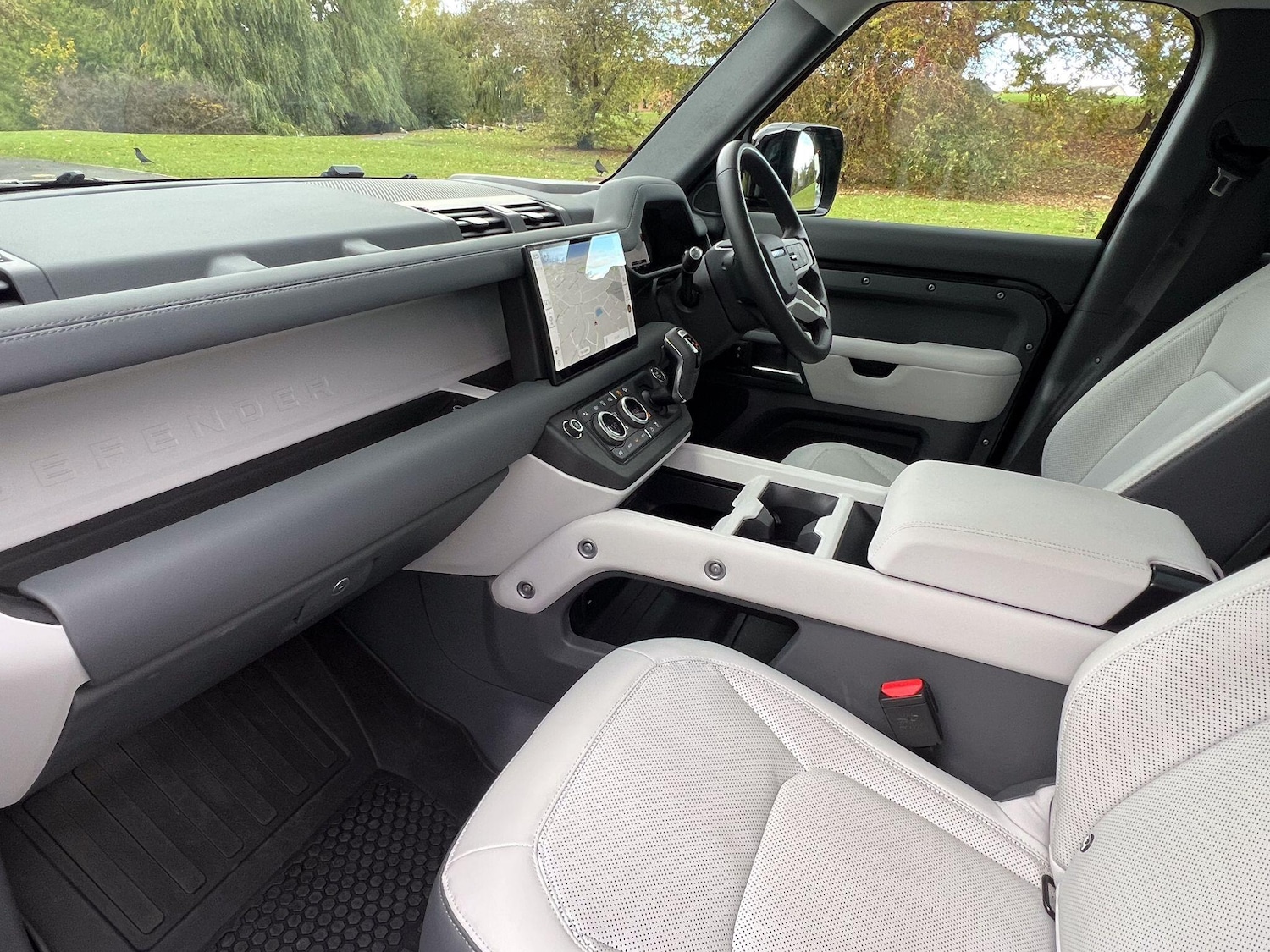 Used Land Rover Defender 110 2024 for sale - 76371288: Photo 12