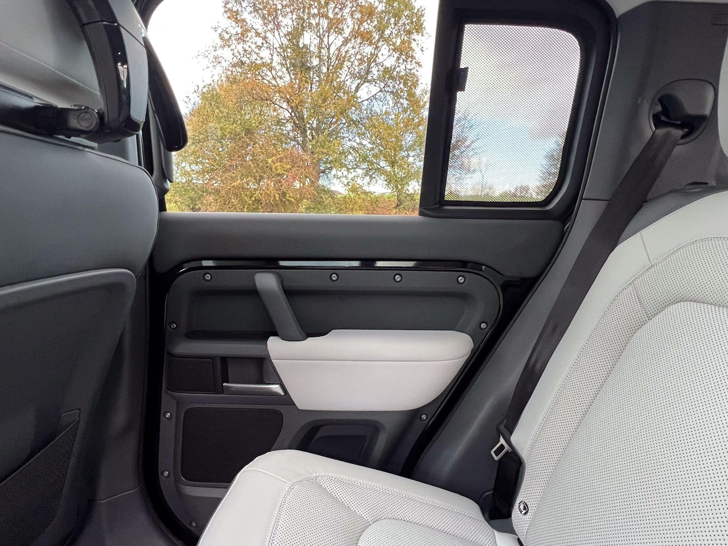 Used Land Rover Defender 110 2024 for sale - 76371288: Photo 17