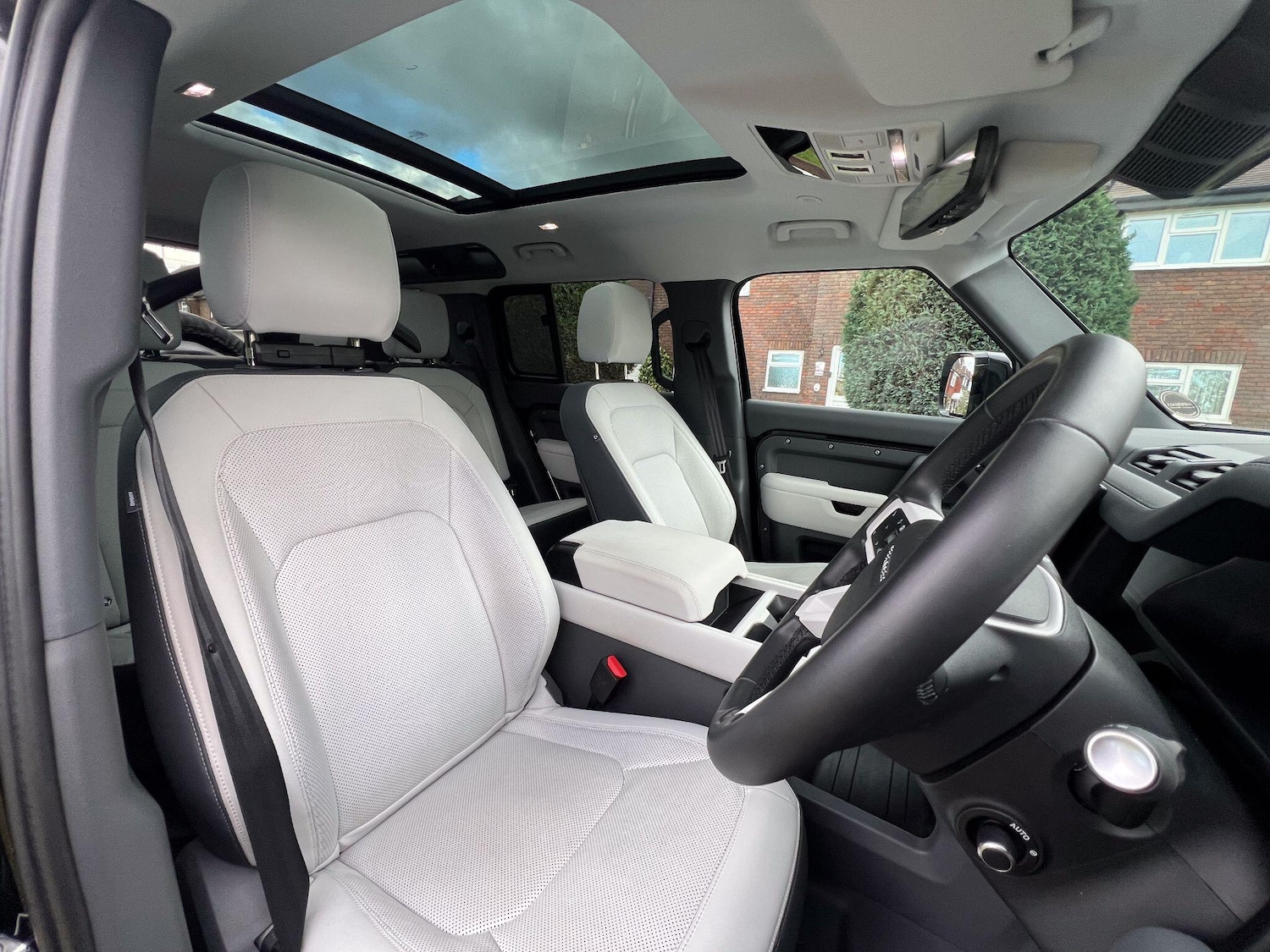 Used Land Rover Defender 110 2024 for sale - 76371288: Photo 18