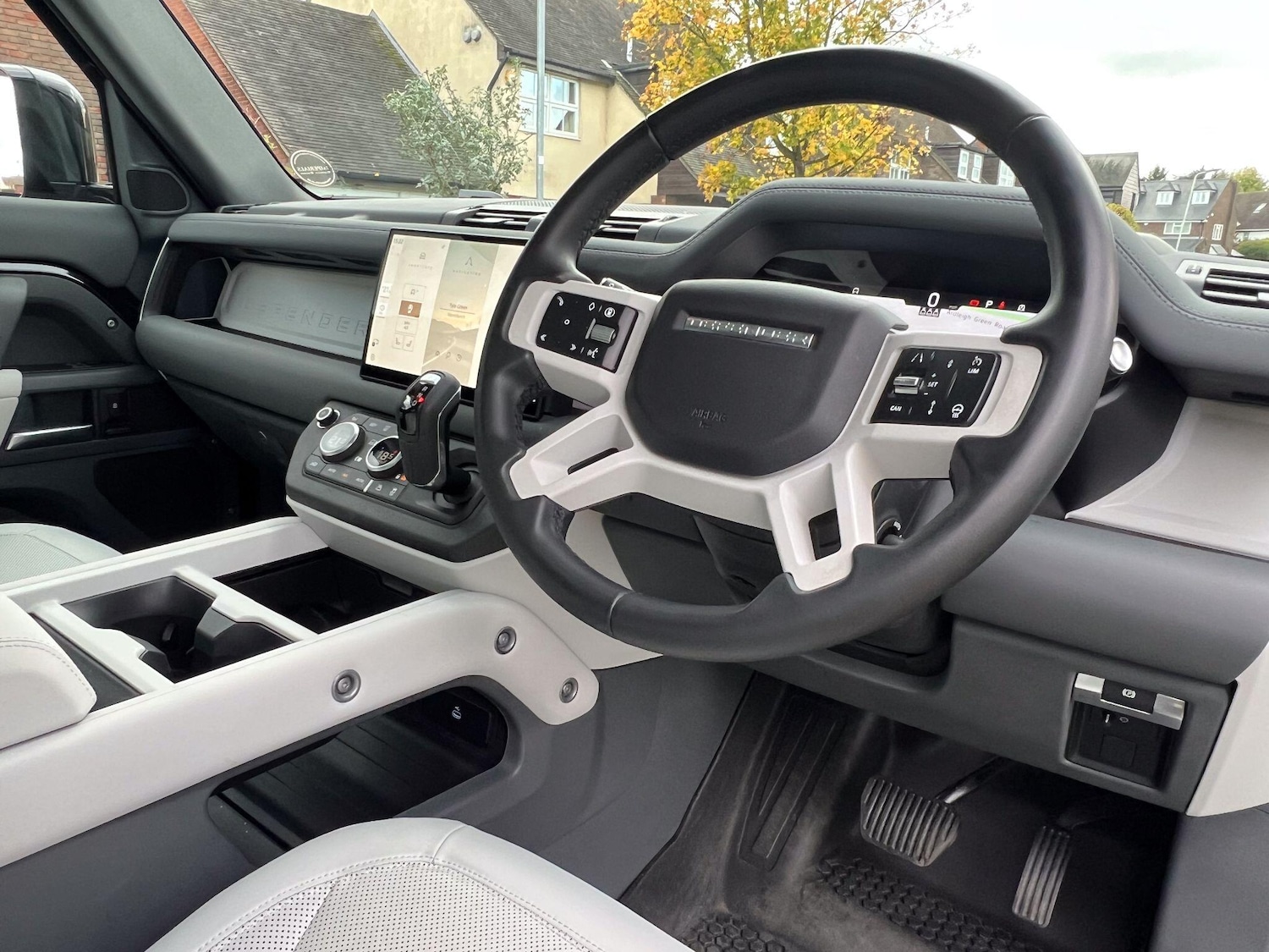 Used Land Rover Defender 110 2024 for sale - 76371288: Photo 19