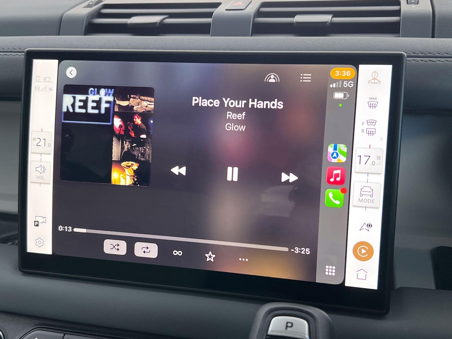 Used Land Rover Defender 110 2024 for sale - 76371288: Photo 27