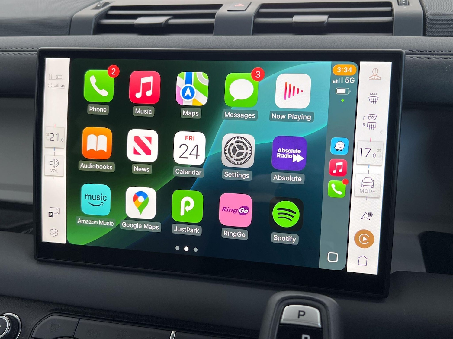 Used Land Rover Defender 110 2024 for sale - 76371288: Photo 28