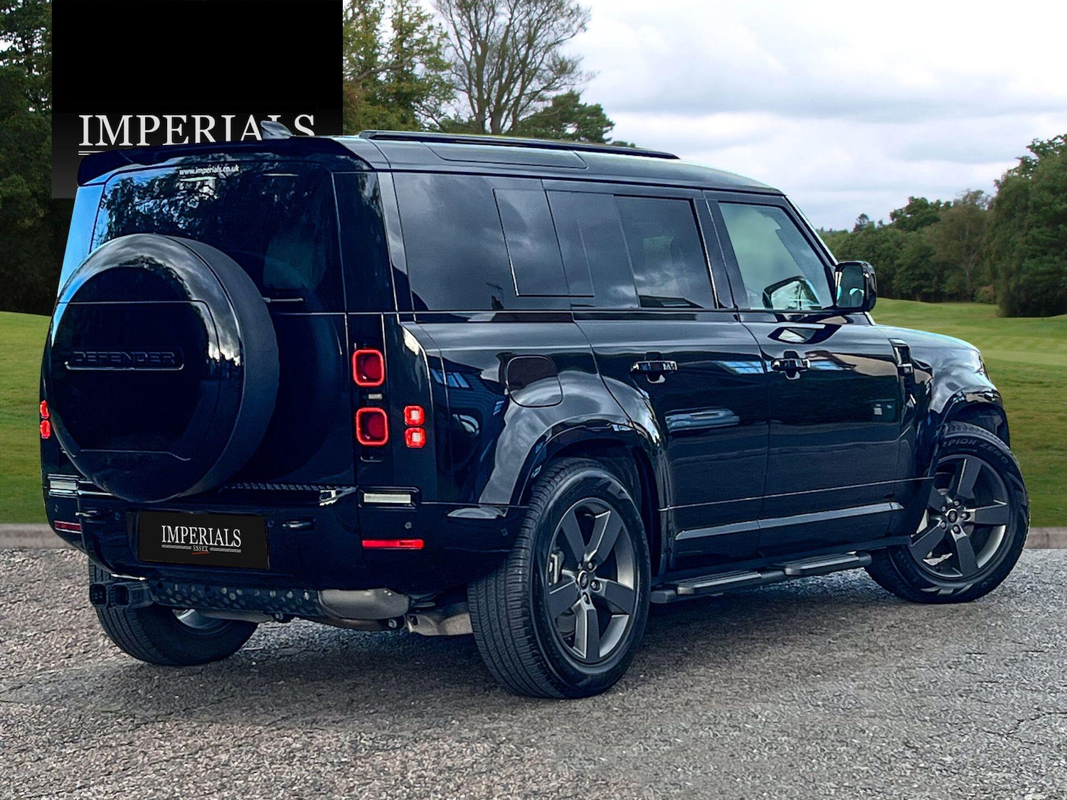 Used Land Rover Defender 110 2024 for sale - 76371288: Photo 4