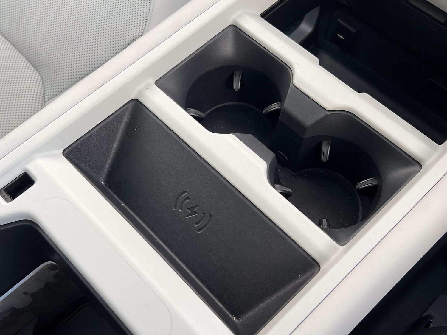 Used Land Rover Defender 110 2024 for sale - 76371288: Photo 44