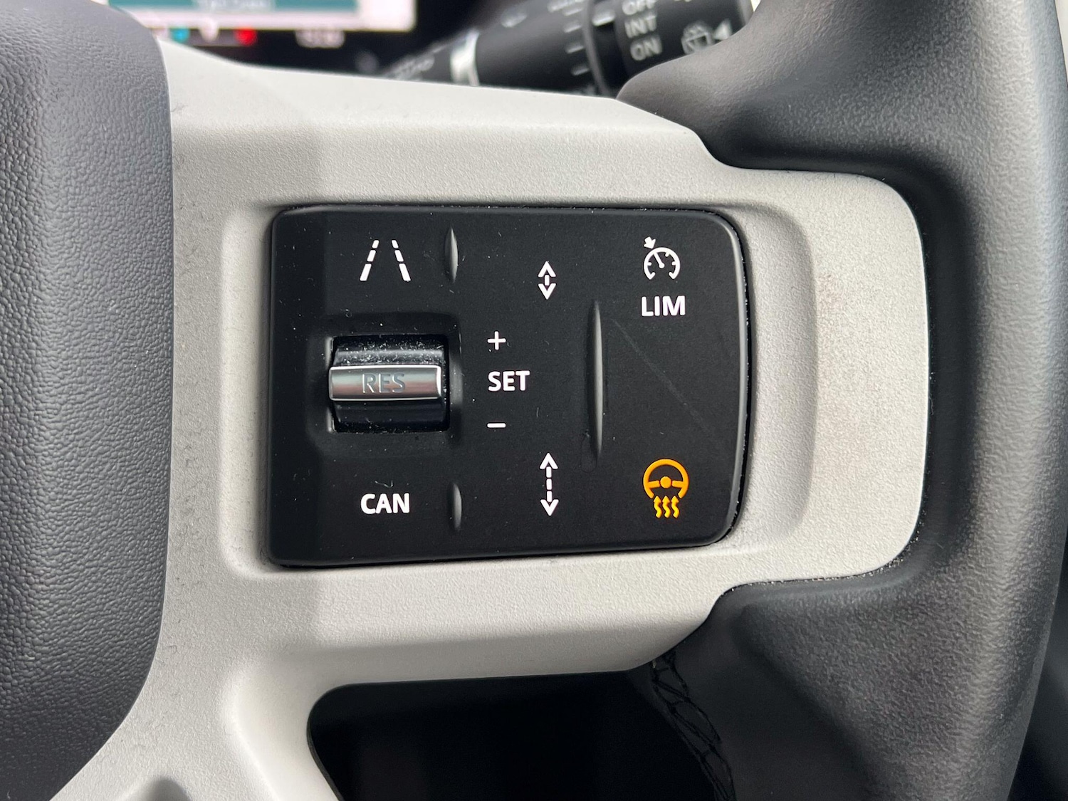 Used Land Rover Defender 110 2024 for sale - 76371288: Photo 46