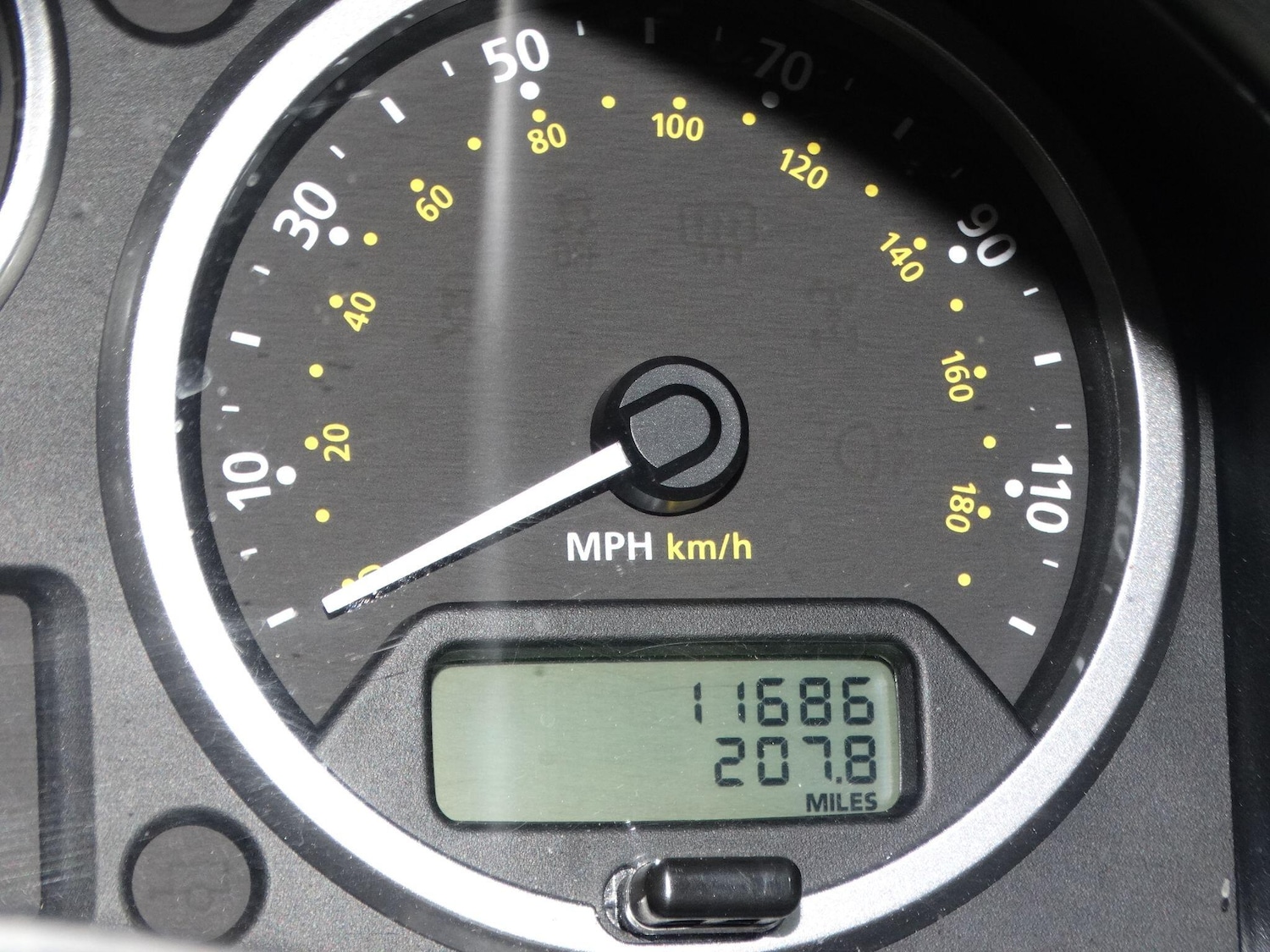 Used Land Rover Defender 90 2015 for sale - 76659064: Photo 23