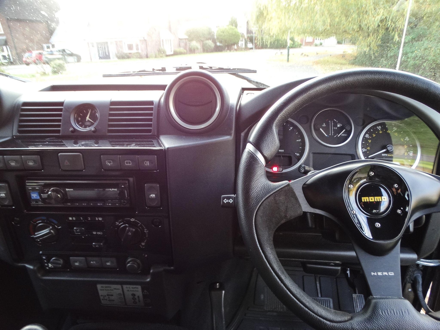 Used Land Rover Defender 90 2015 for sale - 76659064: Photo 8