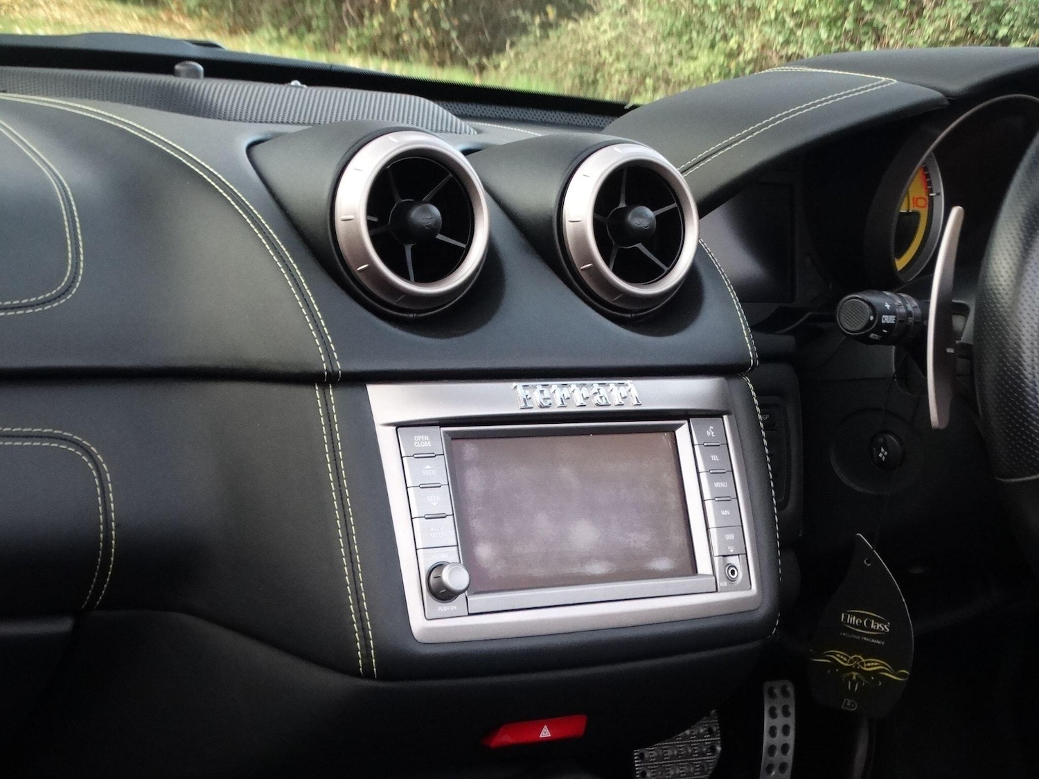 Used Ferrari California 2010 for sale - 76585035: Photo 18