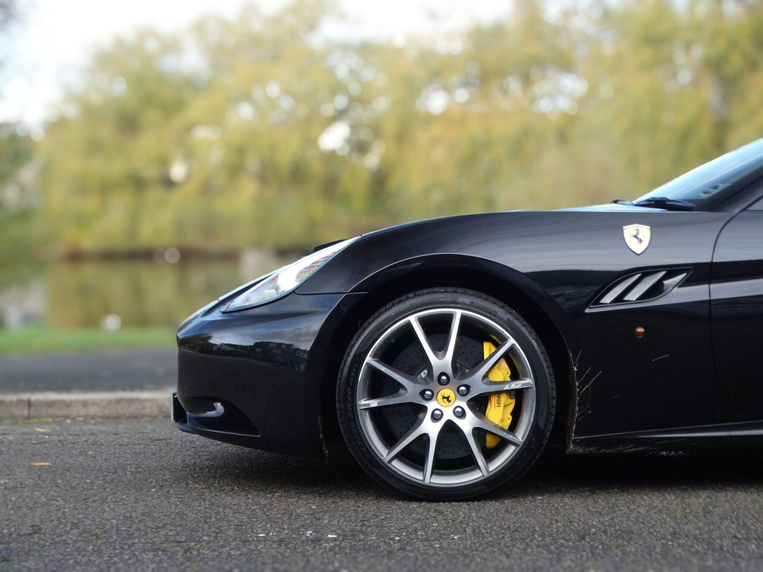 Used Ferrari California 2010 for sale - 76585035: Photo 5