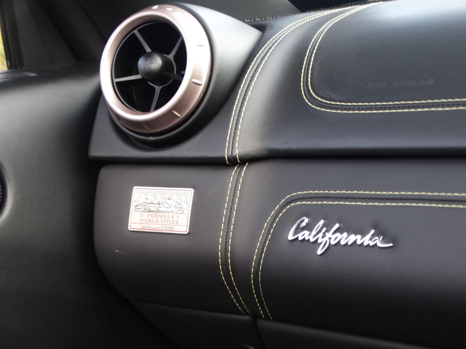 Used Ferrari California 2010 for sale - 76585035: Photo 8