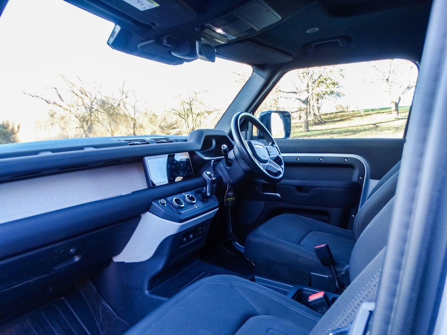 Used Land Rover Defender 2021 for sale - 77570459: Photo 16