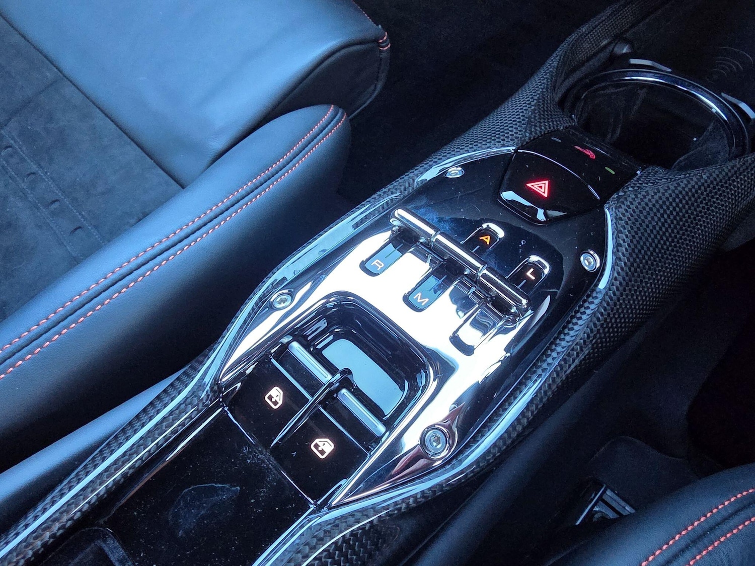 Used Ferrari 296 GTB 2022 for sale - 77130932: Photo 27