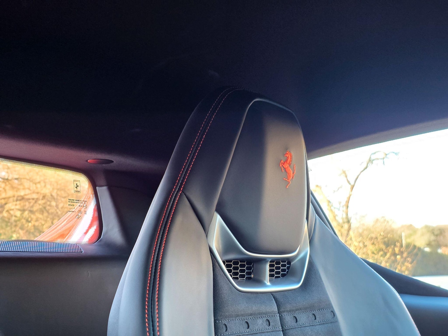 Used Ferrari 296 GTB 2022 for sale - 77130932: Photo 29