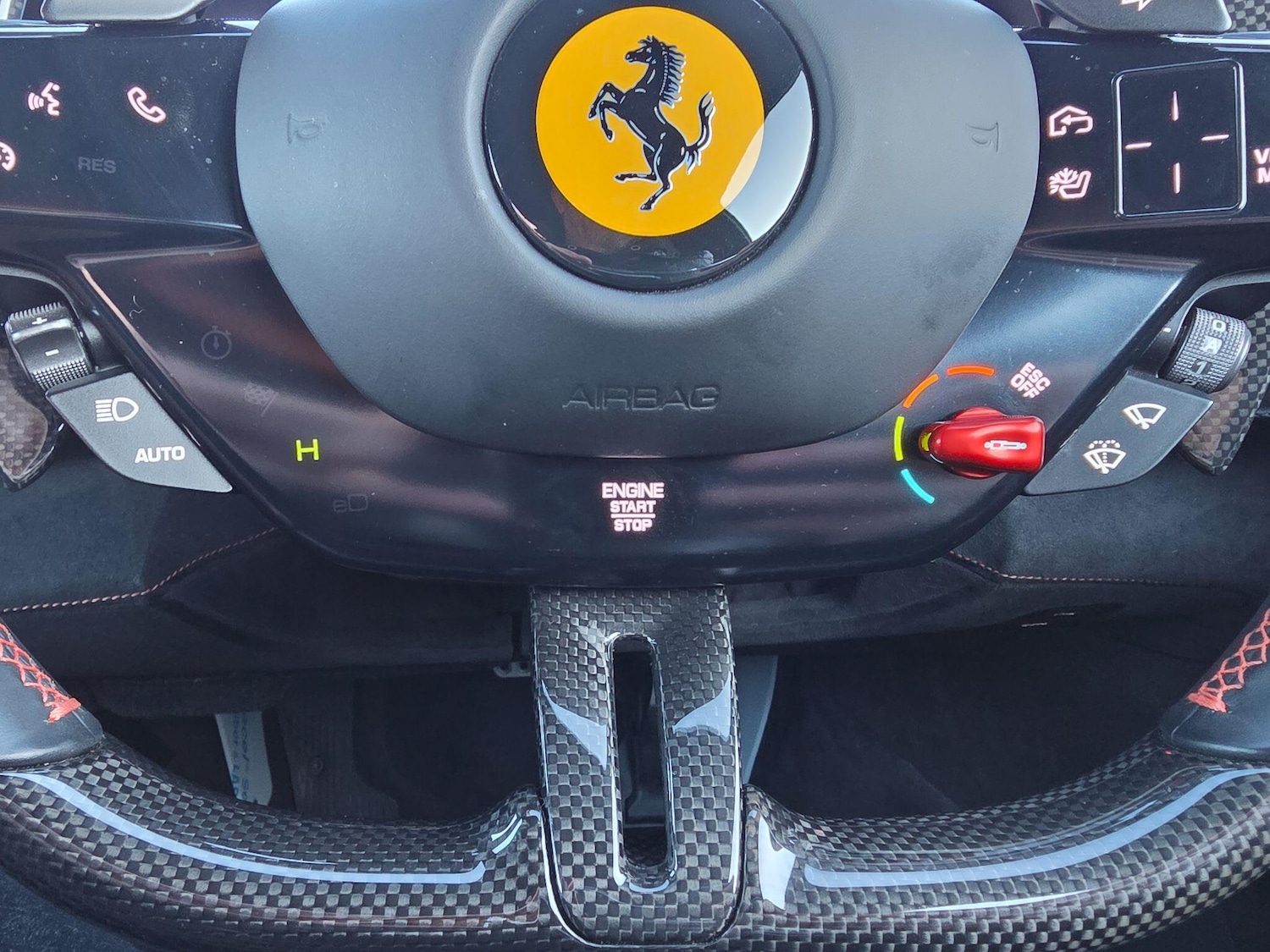 Used Ferrari 296 GTB 2022 for sale - 77130932: Photo 32