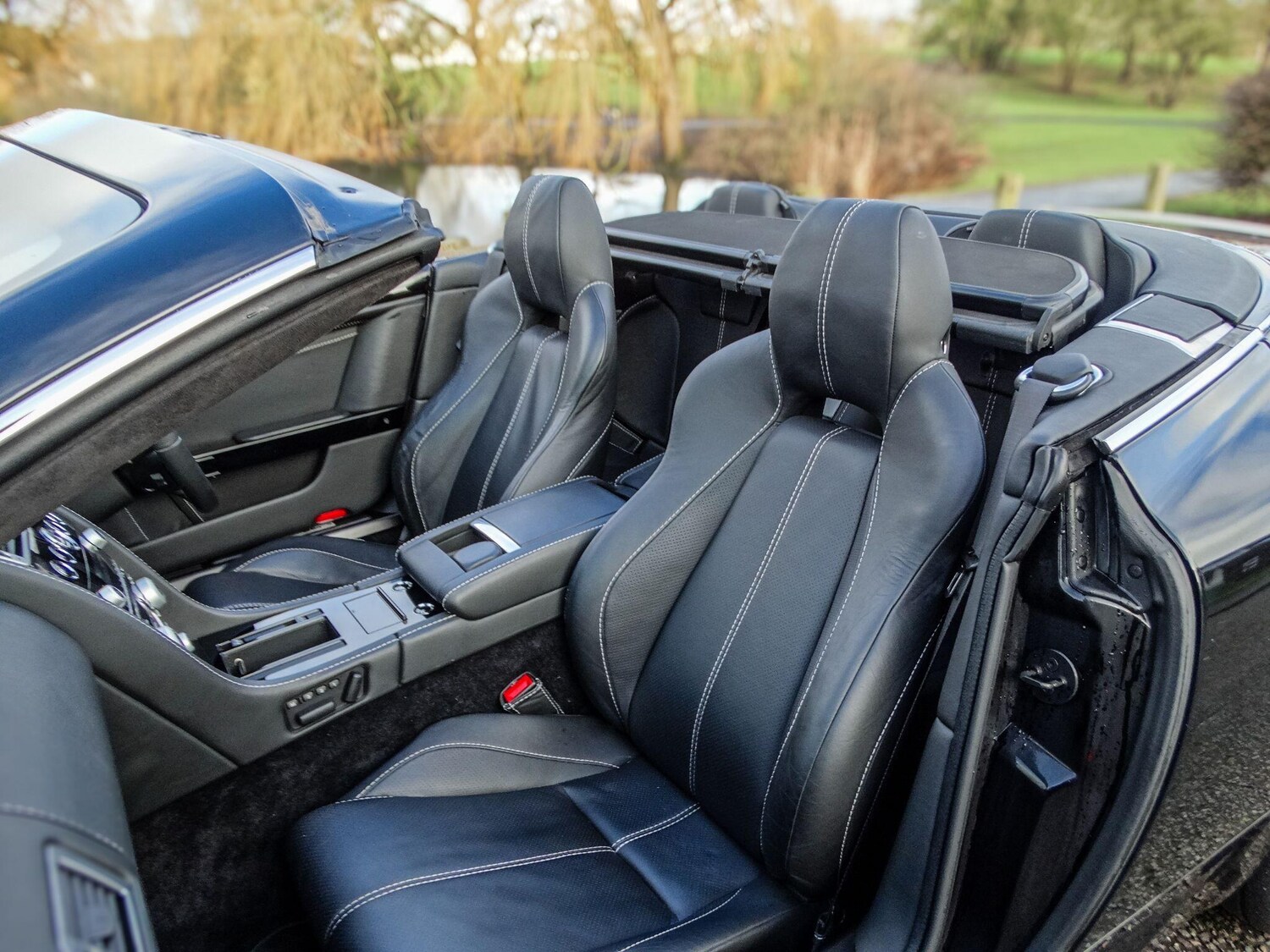 Used Aston Martin DB9 2011 for sale - 77441147: Photo 15