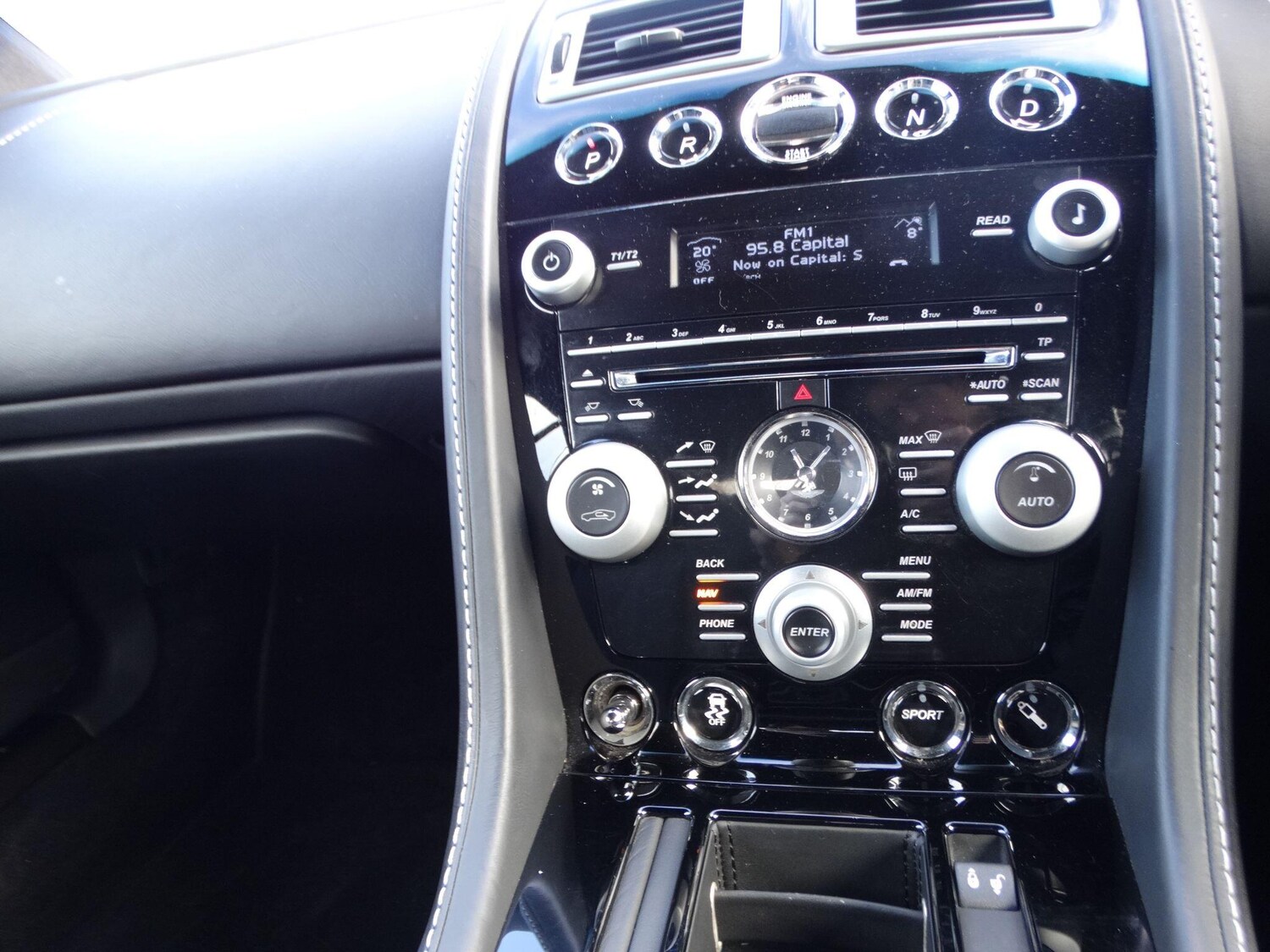 Used Aston Martin DB9 2011 for sale - 77441147: Photo 19