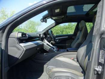 Used Lamborghini Urus 2019 for sale - 74654168: Photo