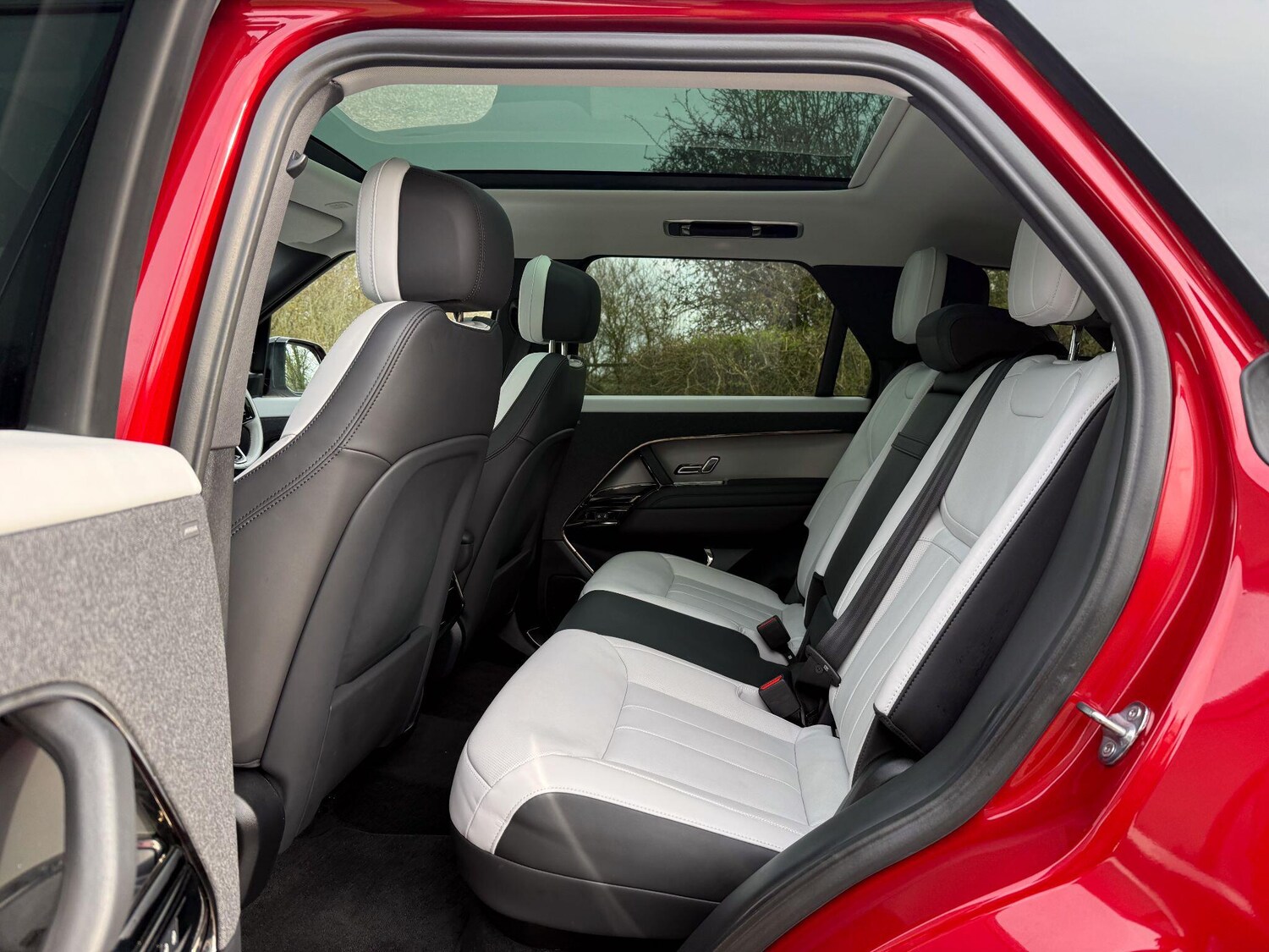 Used Land Rover Range Rover Sport 2024 for sale - 77883193: Photo 13