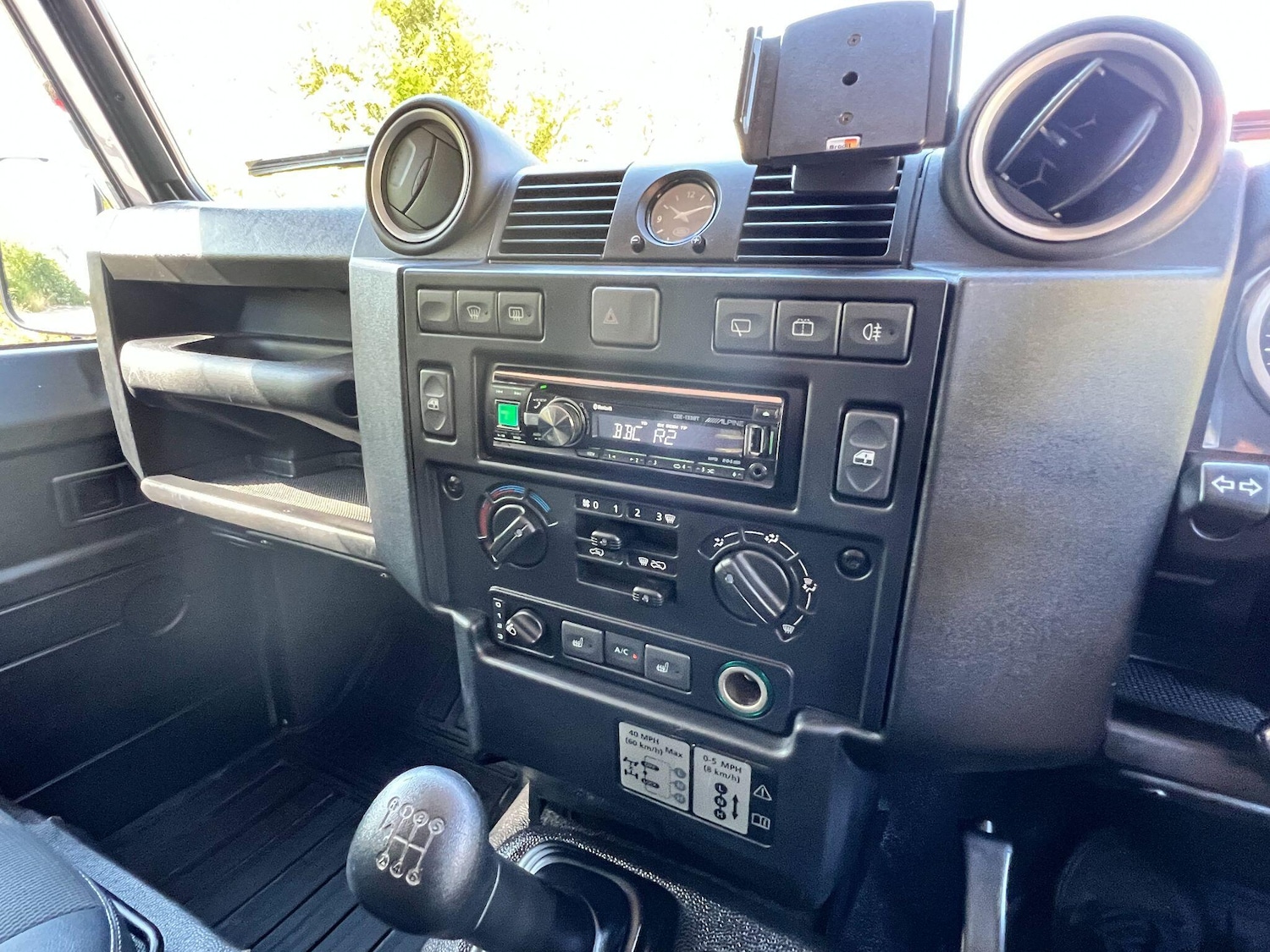 Used Land Rover Defender 2014 for sale - 76994056: Photo 19