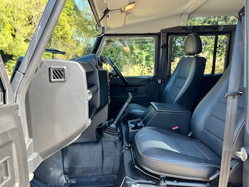 Used Land Rover Defender 2014 for sale - 76994056: Photo