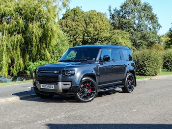 Used Land Rover Defender 110 2023 for sale - 75990860: Photo