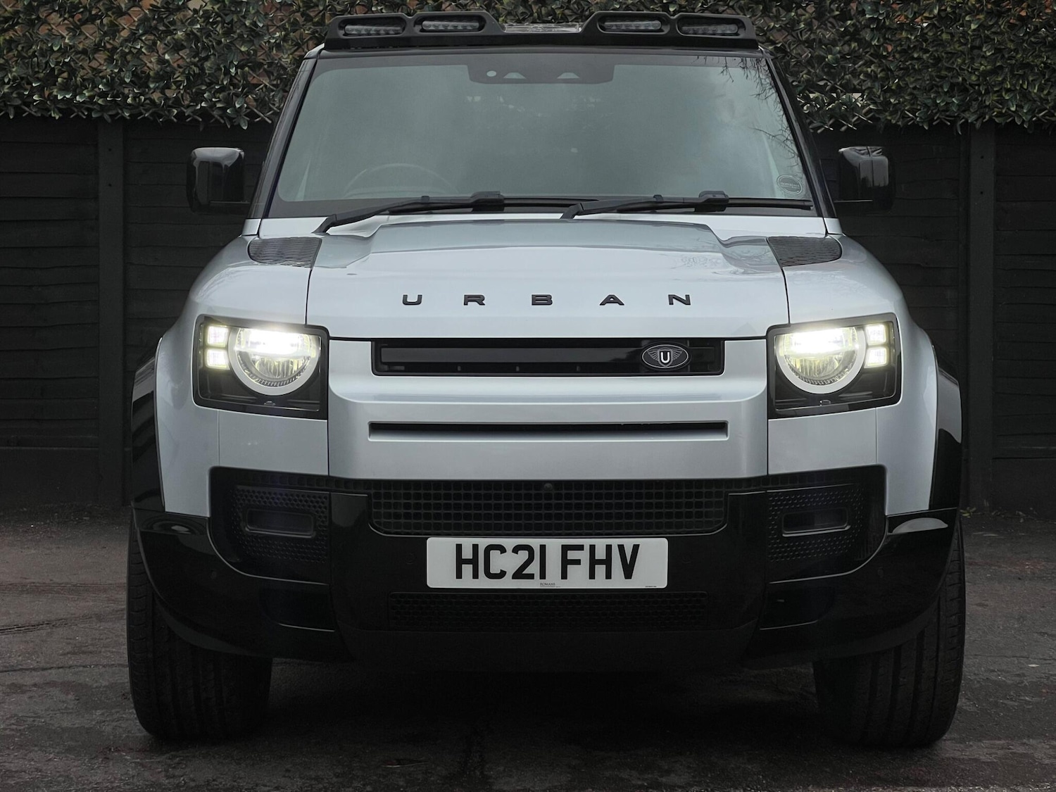 Used Land Rover Defender 90 2024 for sale - 76975419: Photo 12