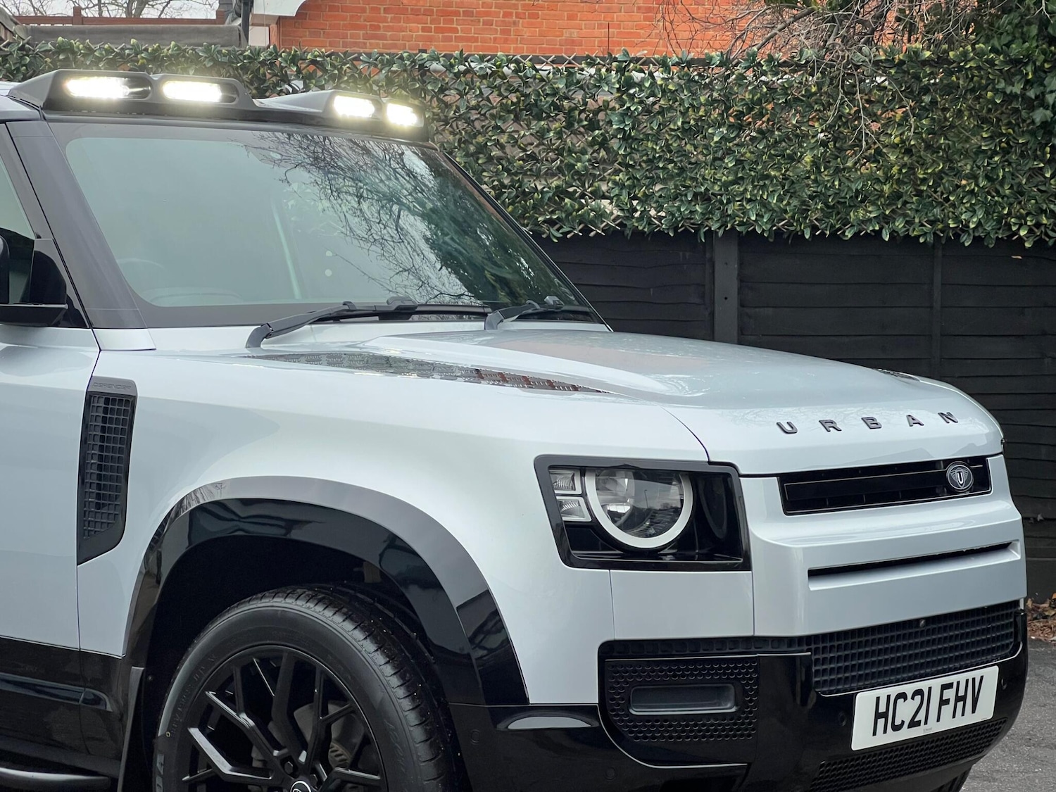 Used Land Rover Defender 90 2024 for sale - 76975419: Photo 3