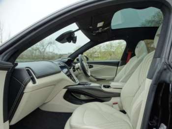 Used Aston Martin DBX 2020 for sale - 74111238: Photo