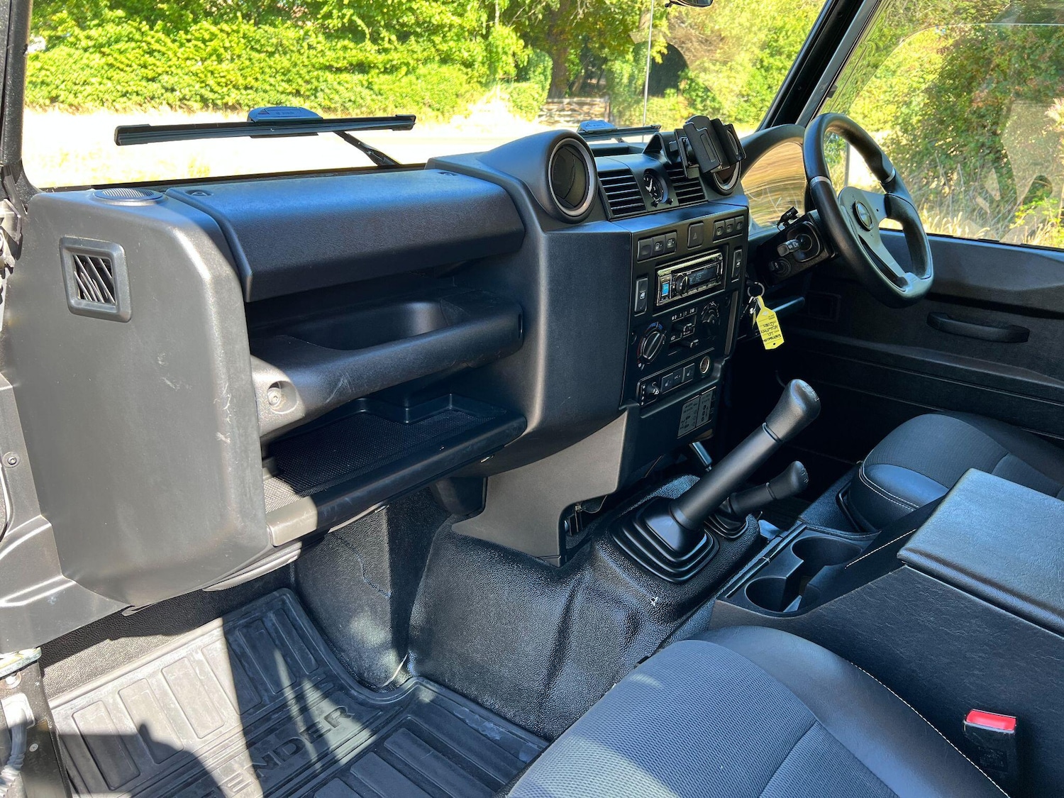 Used Land Rover Defender 2014 for sale - 76584859: Photo 12